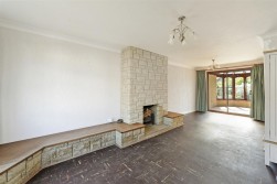 Whitehouse Crescent, Burham