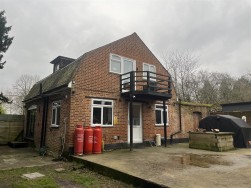 Aldon Lane, Offham