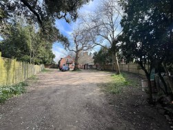 Aldon Lane, Offham