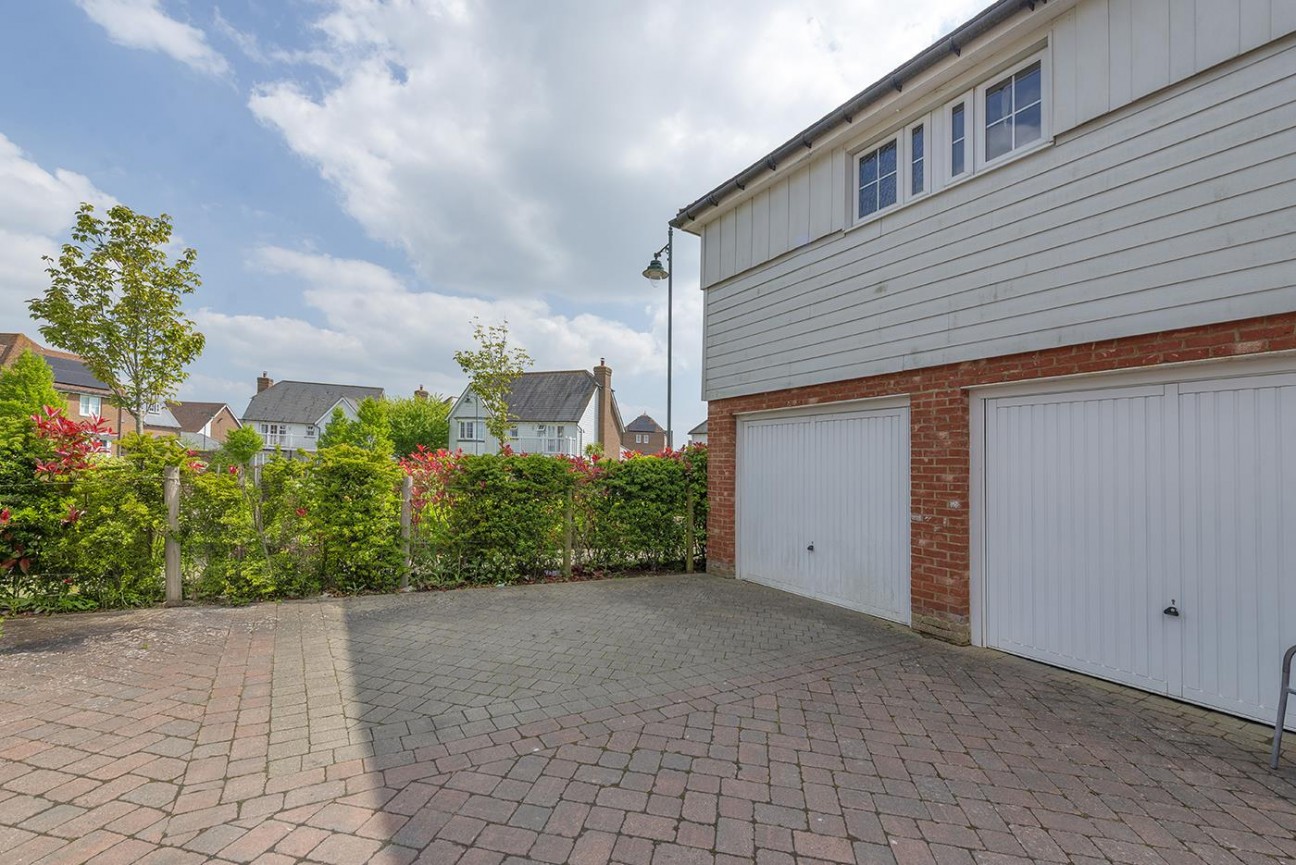 Regent Way, Kings Hill, ME19 4EB