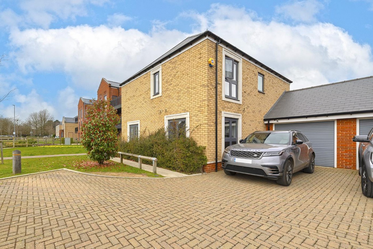 Baddlesmere Drive, Kings Hill, ME19 4SG