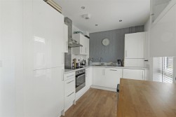 Wills Crescent, Leybourne