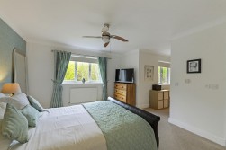 Hollandbury Park, Kings Hill, ME19 4BZ
