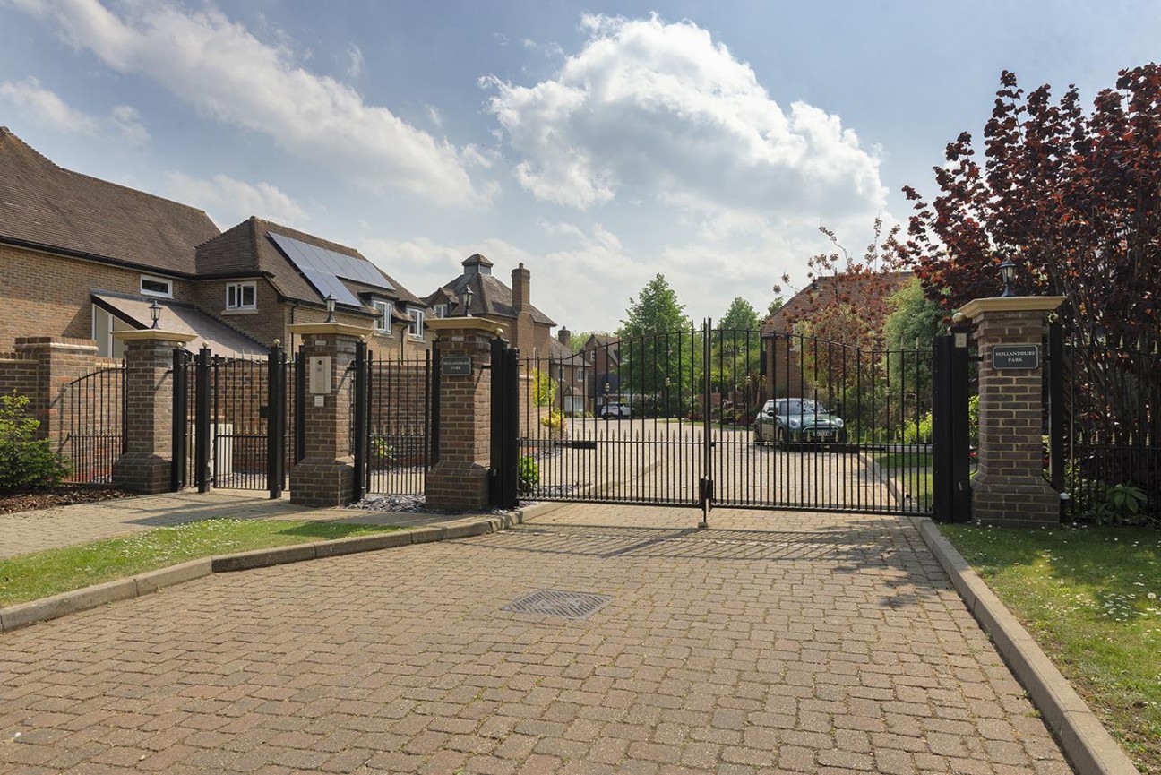 Hollandbury Park, Kings Hill, ME19 4BZ