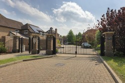 Hollandbury Park, Kings Hill, ME19 4BZ