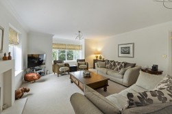 Hollandbury Park, Kings Hill, ME19 4BZ