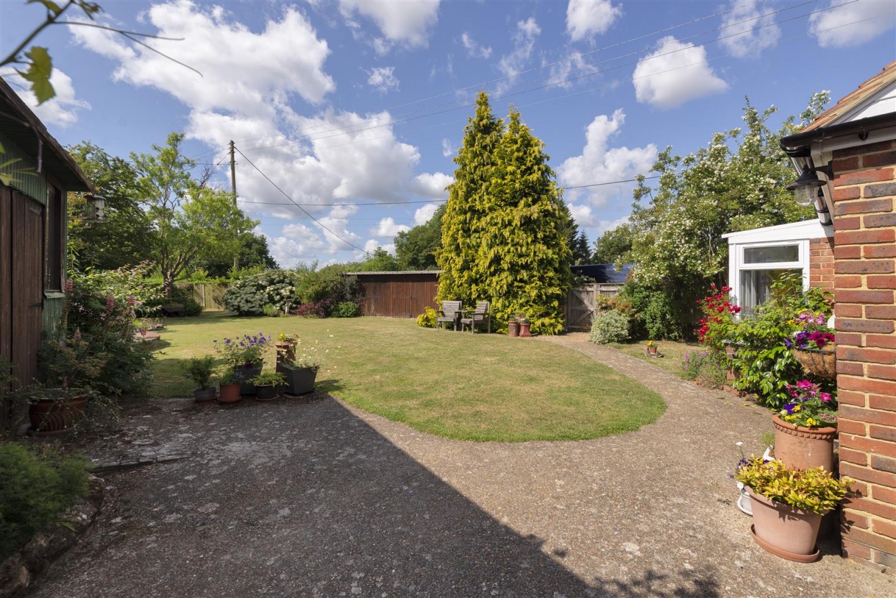 Lees Road, Laddingford, Maidstone