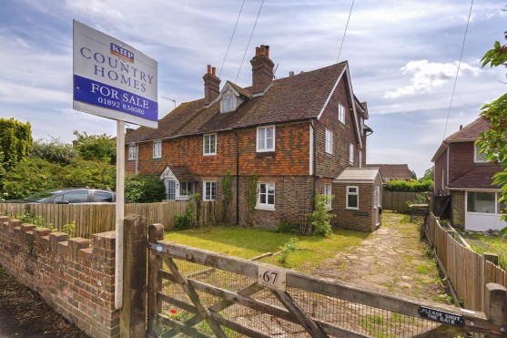High Street, Pembury