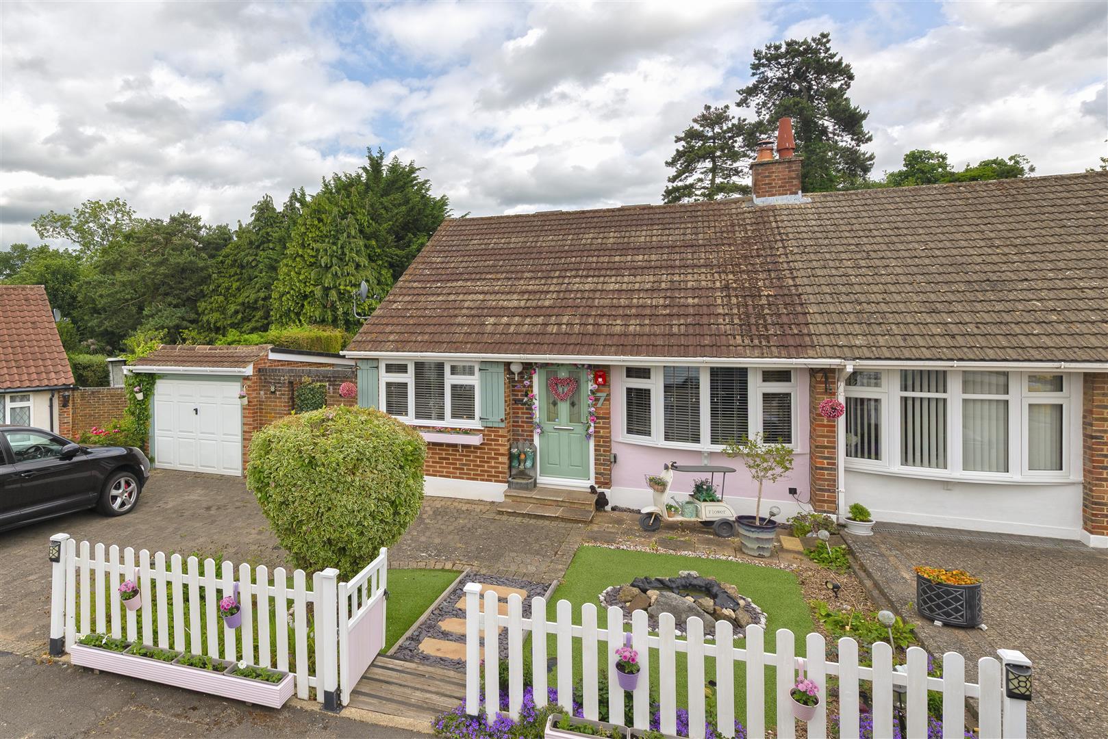 Lilac Place, Meopham