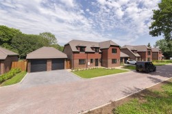 Pepingstraw Close, Offham