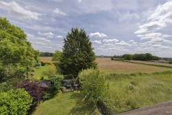 Maidstone Road, Nettlestead
