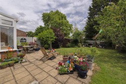 Maidstone Road, Nettlestead