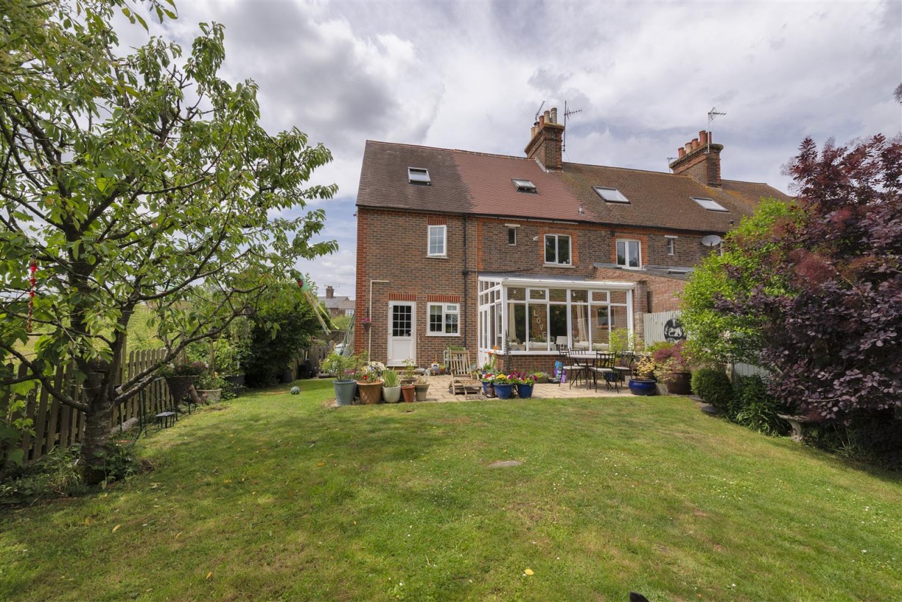 Maidstone Road, Nettlestead