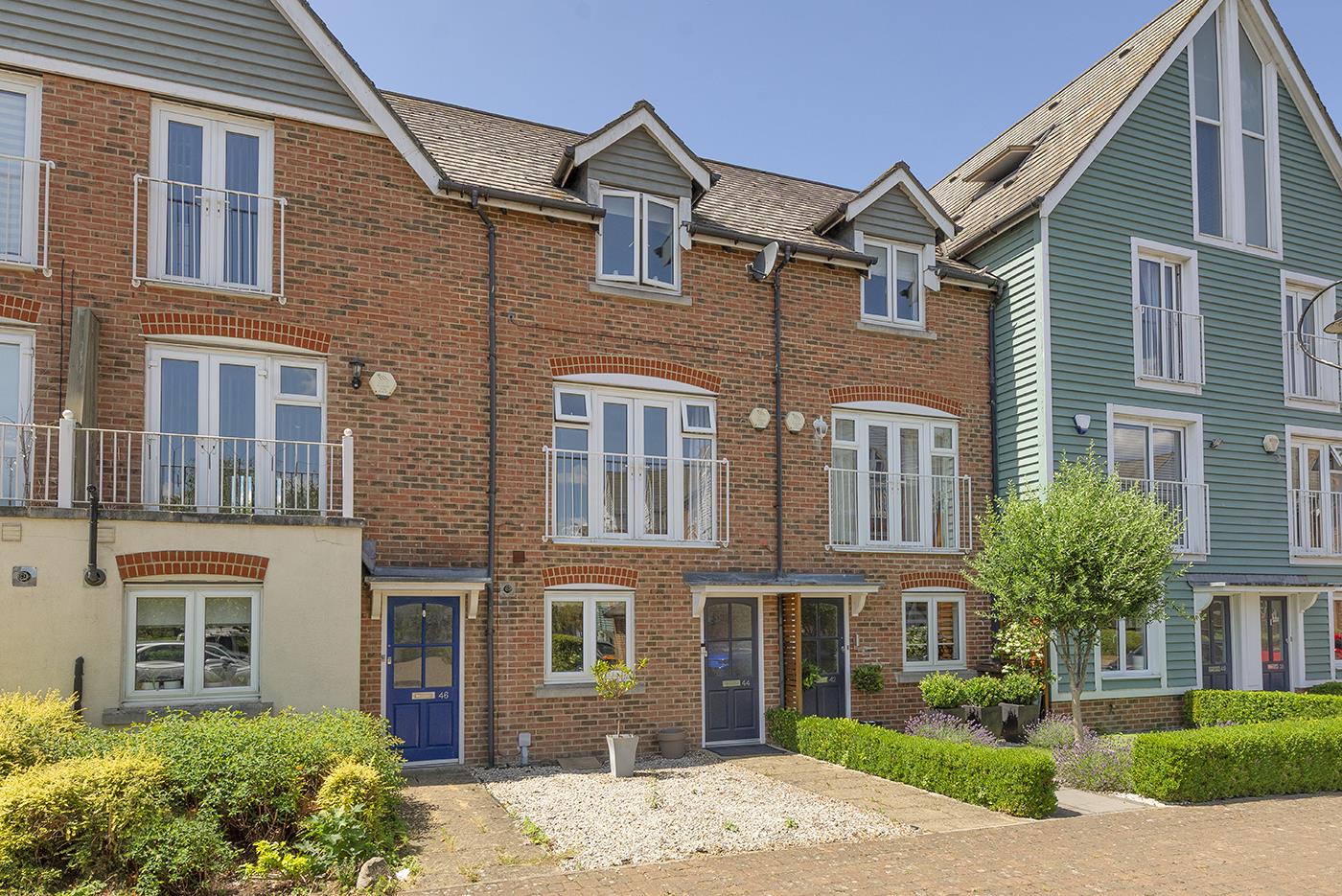 The Lakes, Larkfield, Kent