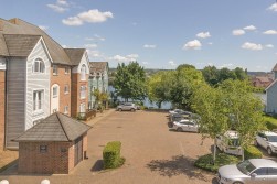 The Lakes, Larkfield, Kent