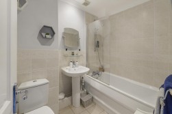 The Lakes, Larkfield, Kent
