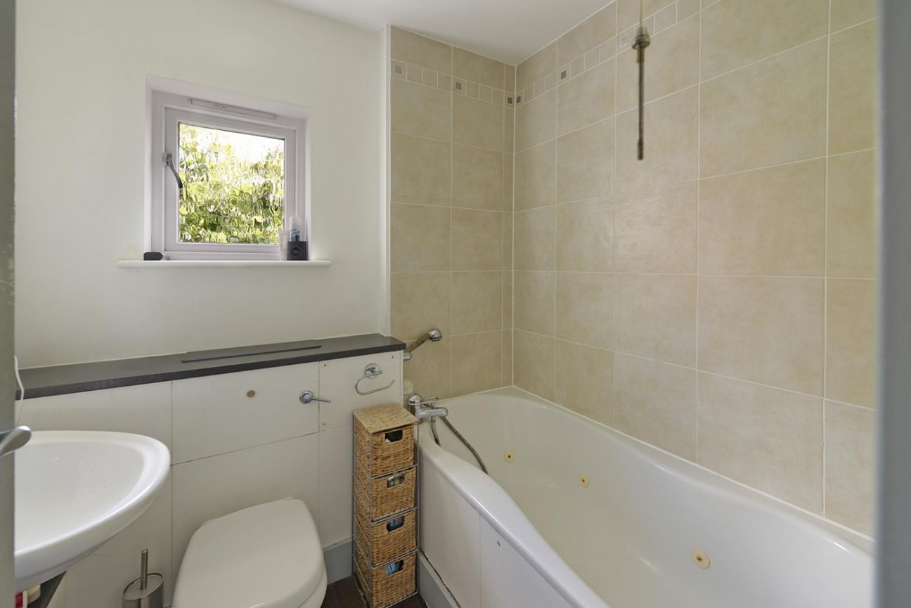 Ames Way, Kings Hill, ME19 4HT