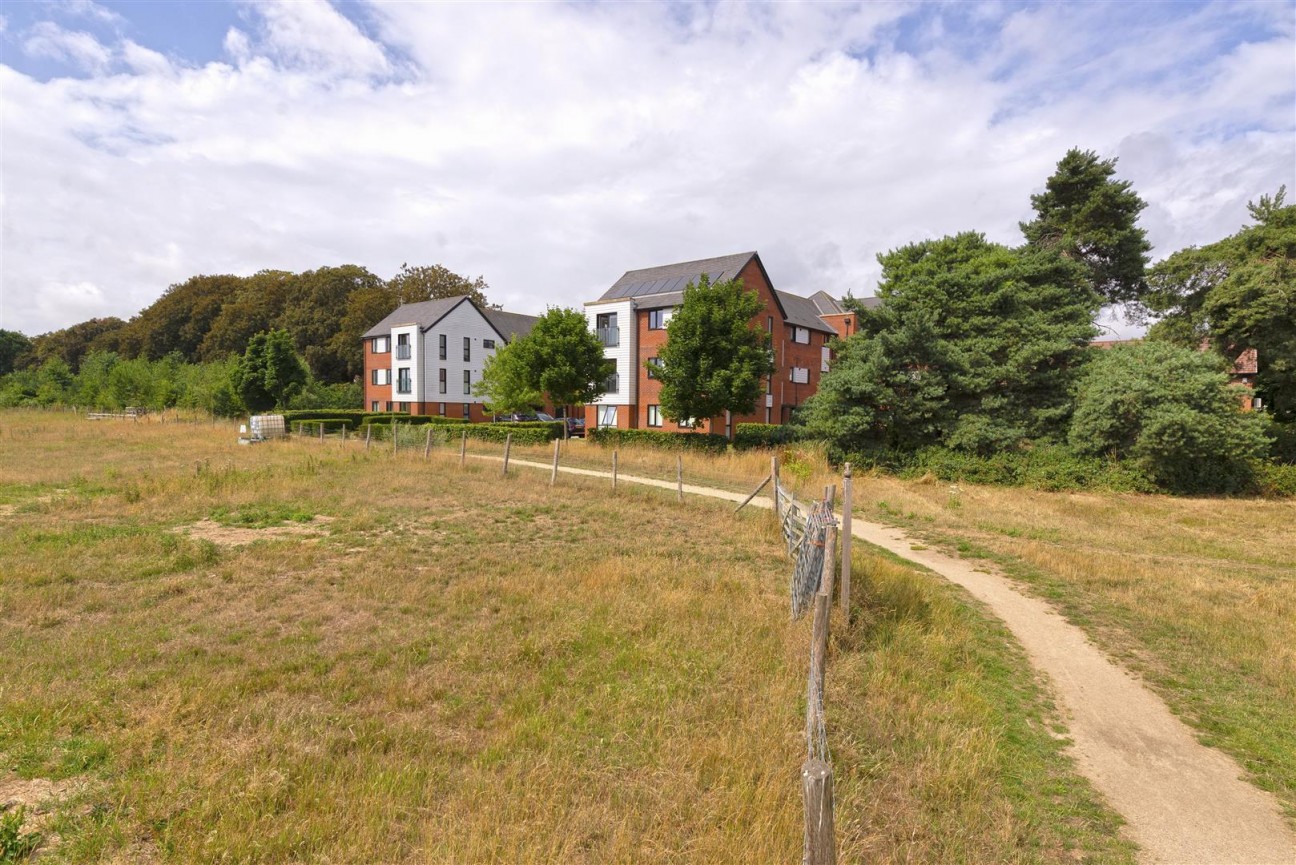 Malpass Drive, Leybourne