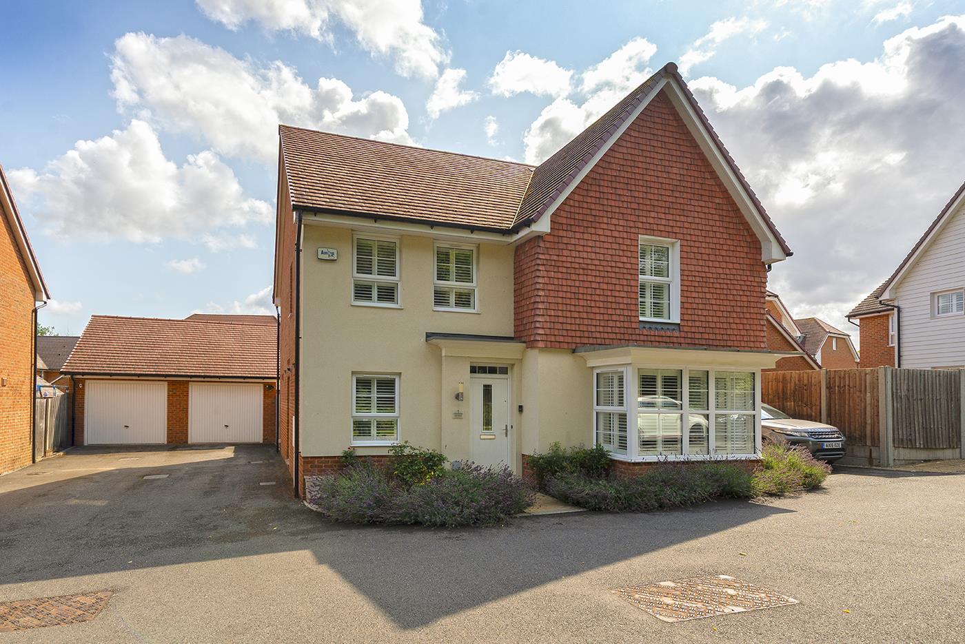 Rosebay Gardens, Allington