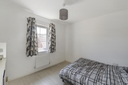 Rosebay Gardens, Allington