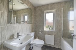 Rosebay Gardens, Allington