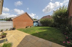 Rosebay Gardens, Allington