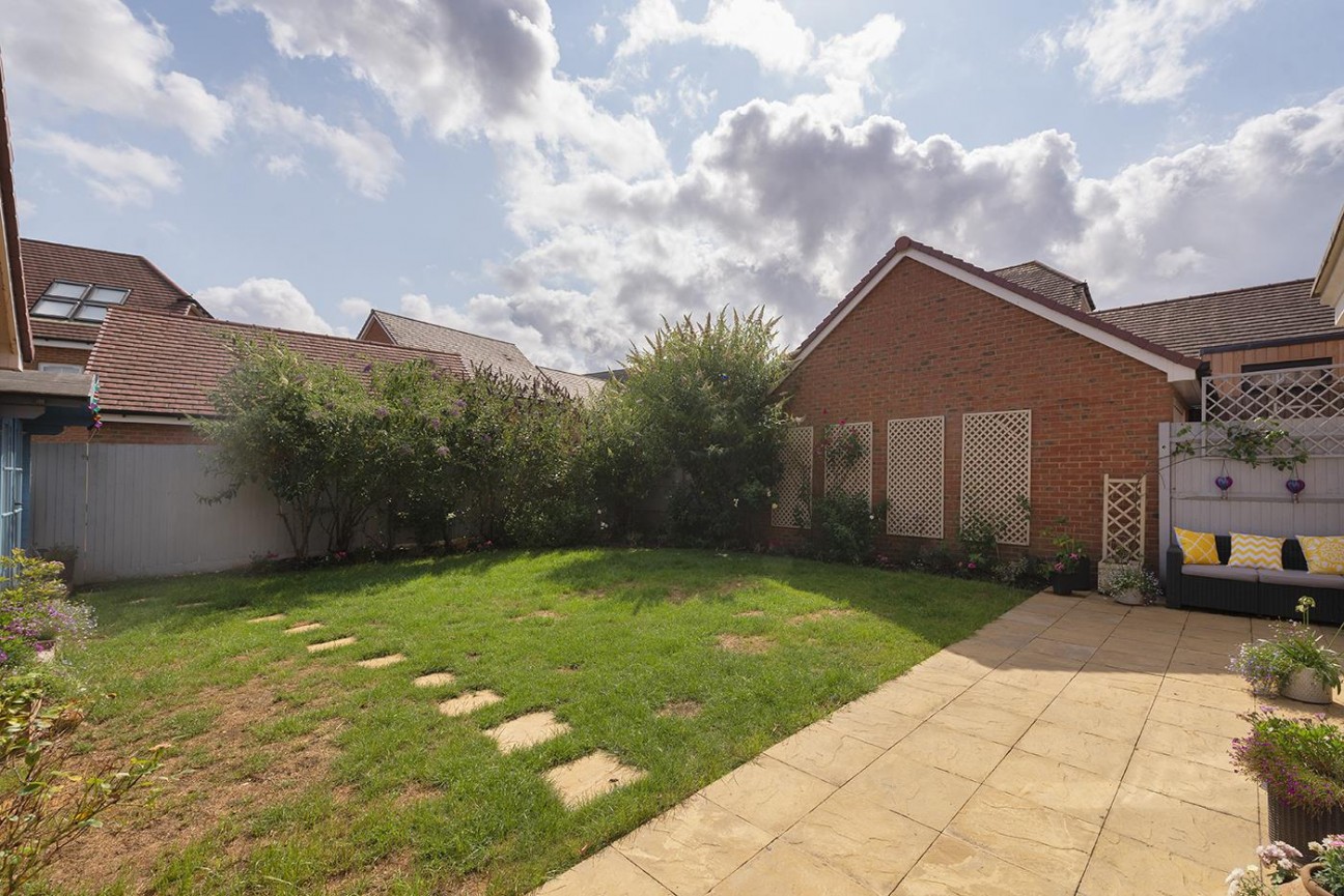 Rosebay Gardens, Allington