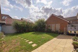 Rosebay Gardens, Allington