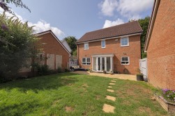 Rosebay Gardens, Allington