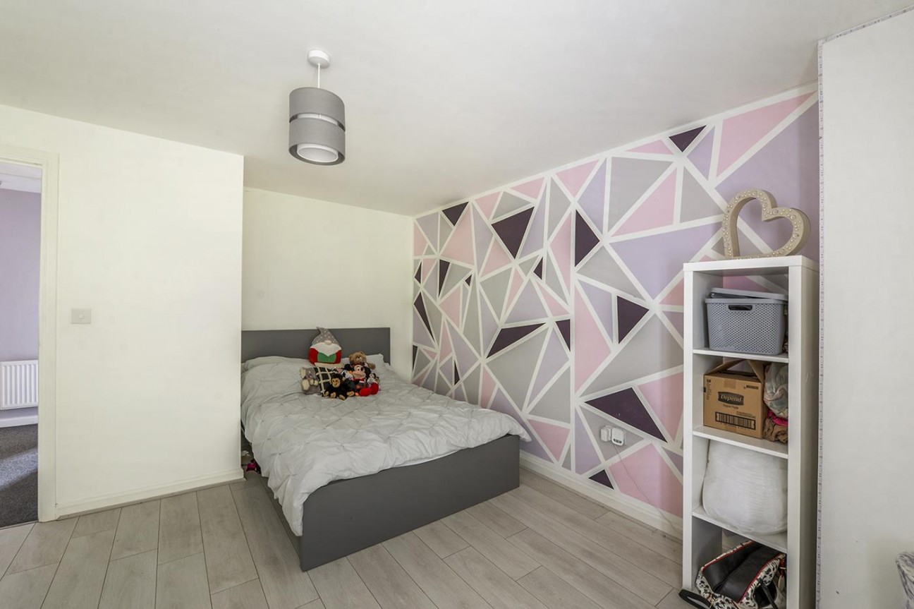 Rosebay Gardens, Allington