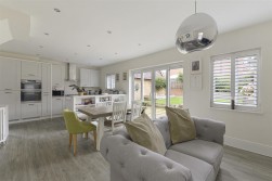 Limeburners Drive, Halling, Rochester
