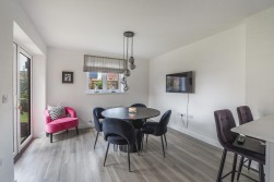 Target Grove, Kings Hill