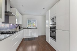 Richmond Avenue, Kings Hill