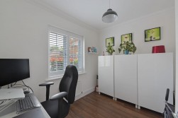 Richmond Avenue, Kings Hill