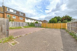 Cranham Square, Marden