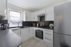 Cranham Square, Marden