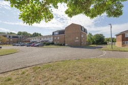 Cranham Square, Marden