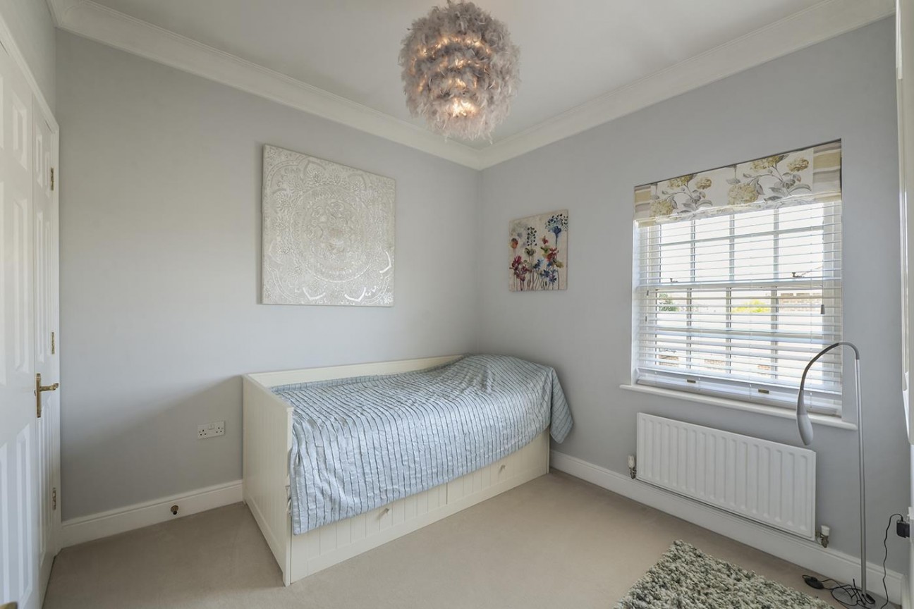 Greensleeves Way, Kings Hill, ME19 4BJ
