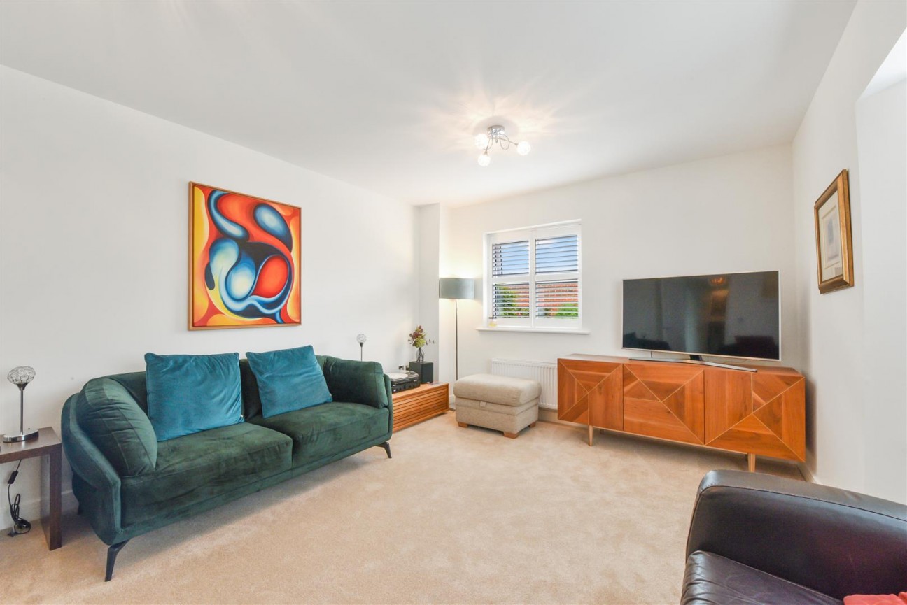 Clarence Way, Kings Hill, ME10 4QT
