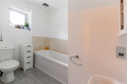 Bluegown Avenue, Leybourne, West Malling