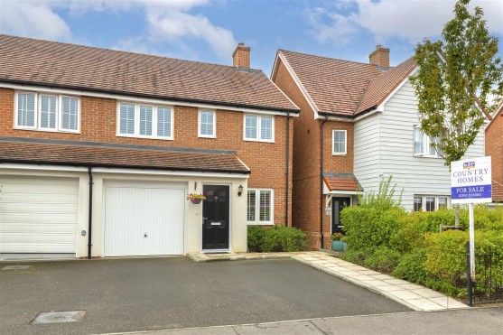 Dumbrell Drive, Paddock Wood, Tonbridge