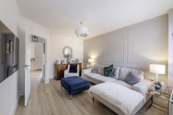 Dumbrell Drive, Paddock Wood, Tonbridge