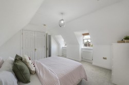 Melrose Avenue, Kings Hill, ME19 4SJ