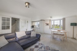 Melrose Avenue, Kings Hill, ME19 4SJ