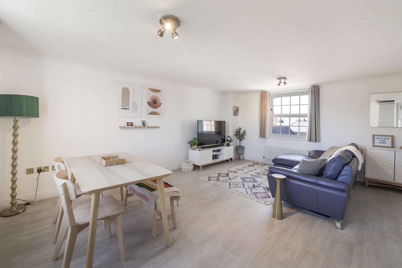 Melrose Avenue, Kings Hill, ME19 4SJ