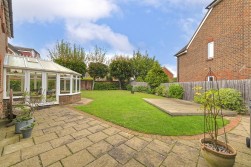 Goldings Close, Kings Hill, ME19 4BE