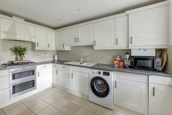 Melrose Avenue, Kings Hill, ME19 4SJ