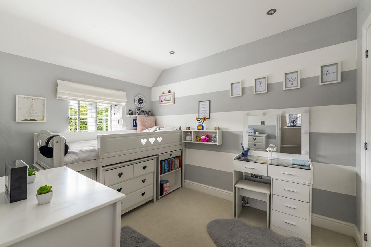 Porter Avenue, Kings Hill, ME19 4QN