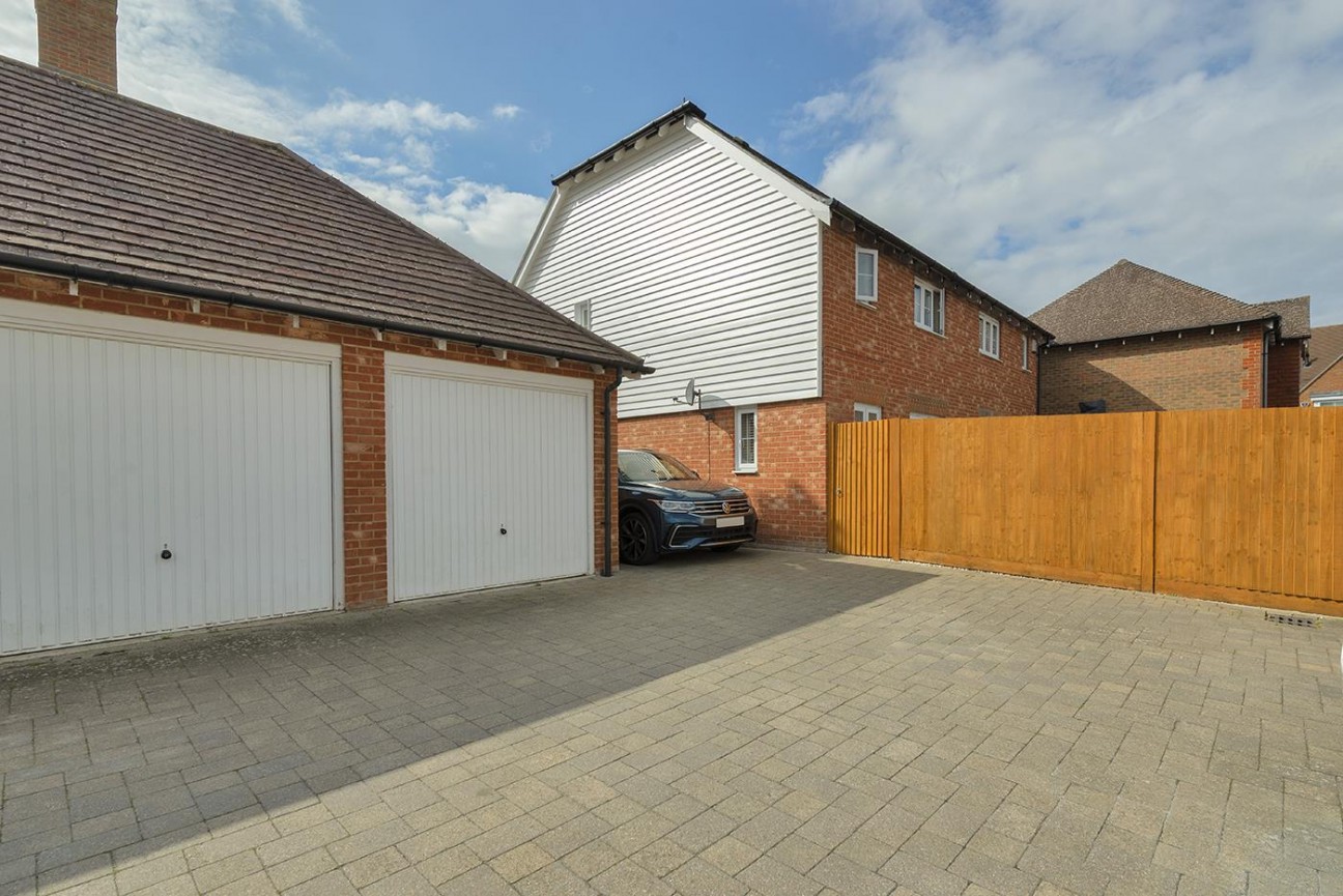 Porter Avenue, Kings Hill, ME19 4QN