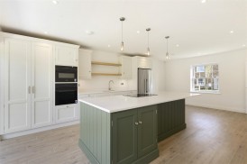 Barfield Gardens, Offham, West Malling